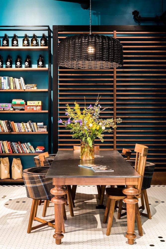 Alt Hotel Ottawa Downtown Bagian luar foto