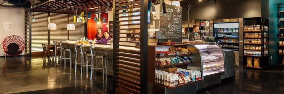 Alt Hotel Ottawa Downtown Bagian luar foto